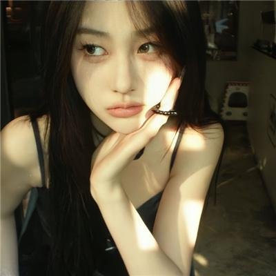 悄悄跟着我